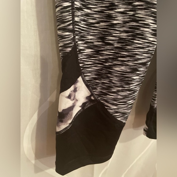 Calvin Klein Performance quick dry exercise pants - Picture 5 of 6